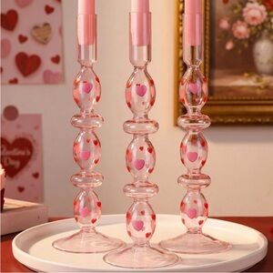 3 piece Heart Candlesticks❤️🩷